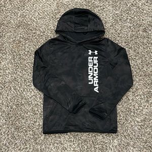 Boys Under Armour hooded sweatshirt- YXL